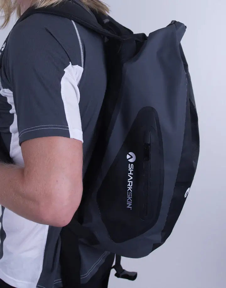 SHARKSKIN PERFORMANCE DRY BACKPACK 30L BAG product image 4